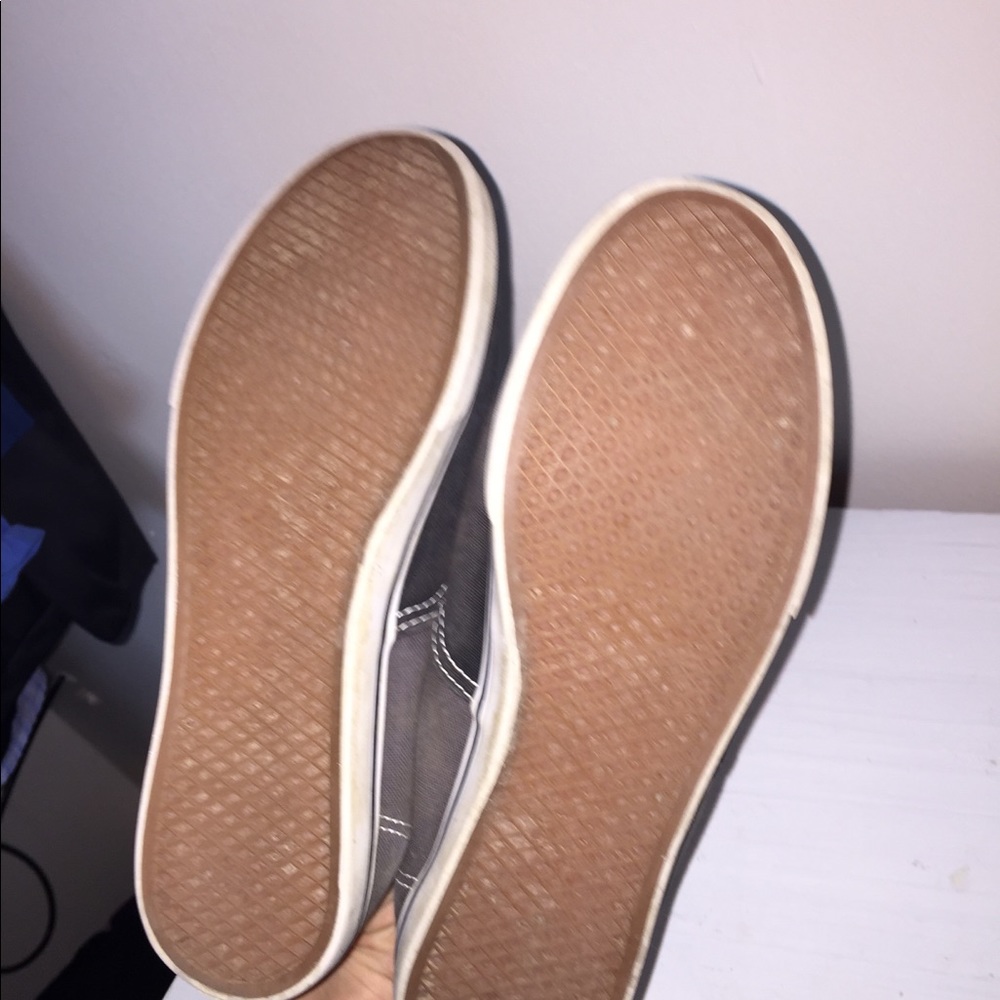 Vans - Picture 3 of 3